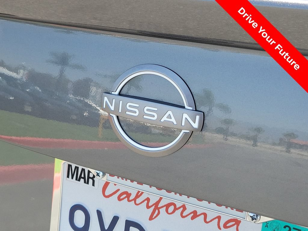 Certified 2025 Nissan Versa SR w/ Trunk Package FWD image 26