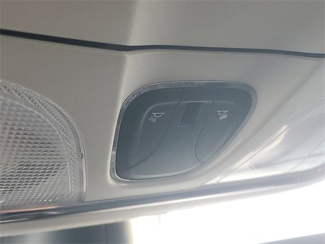 Used 2021 Jeep Cherokee Trailhawk w/ Comfort & Convenience Group image 31