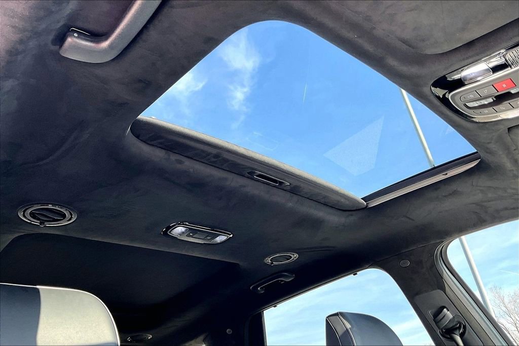 Used 2024 Hyundai Palisade Calligraphy image 22