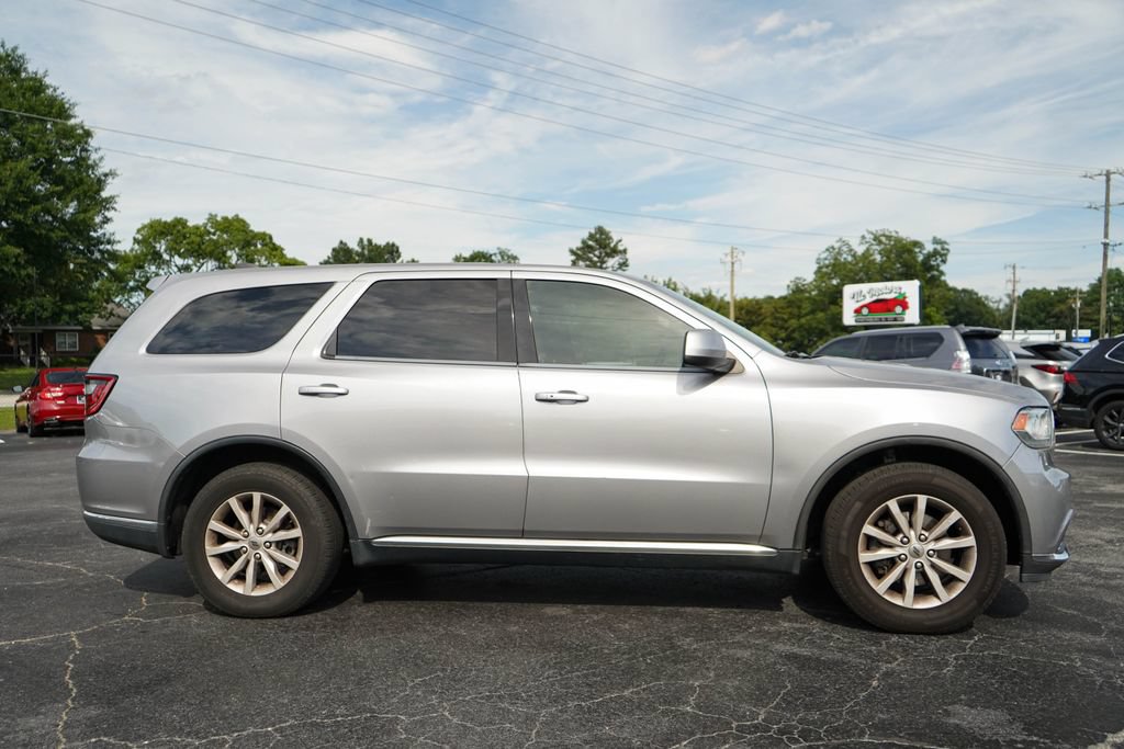 Used 2020 Dodge Durango SXT w/ 3rd Row Seating Group RWD image 3