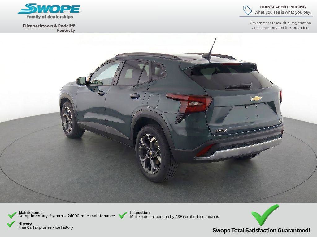 Used 2025 Chevrolet Trax LT w/ Driver Confidence Package FWD image 4