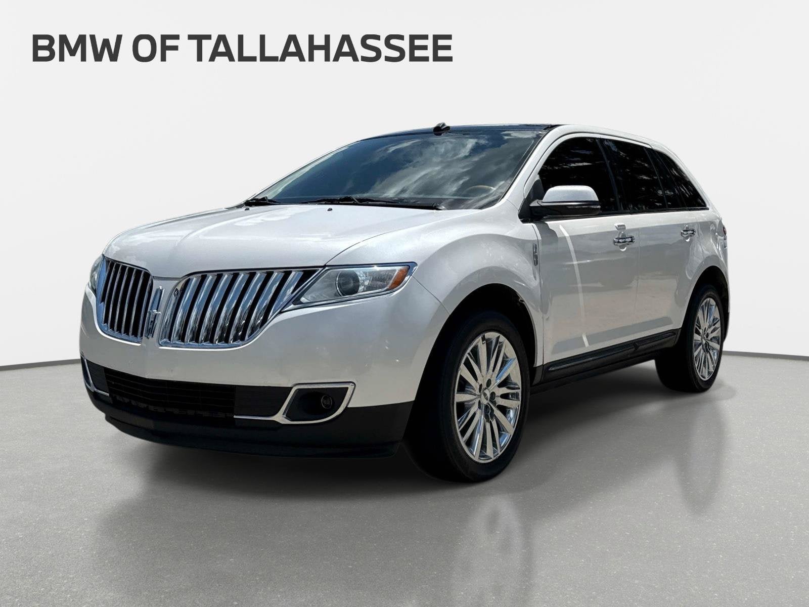 Used 2014 Lincoln MKX FWD w/ Equipment Group 102A
