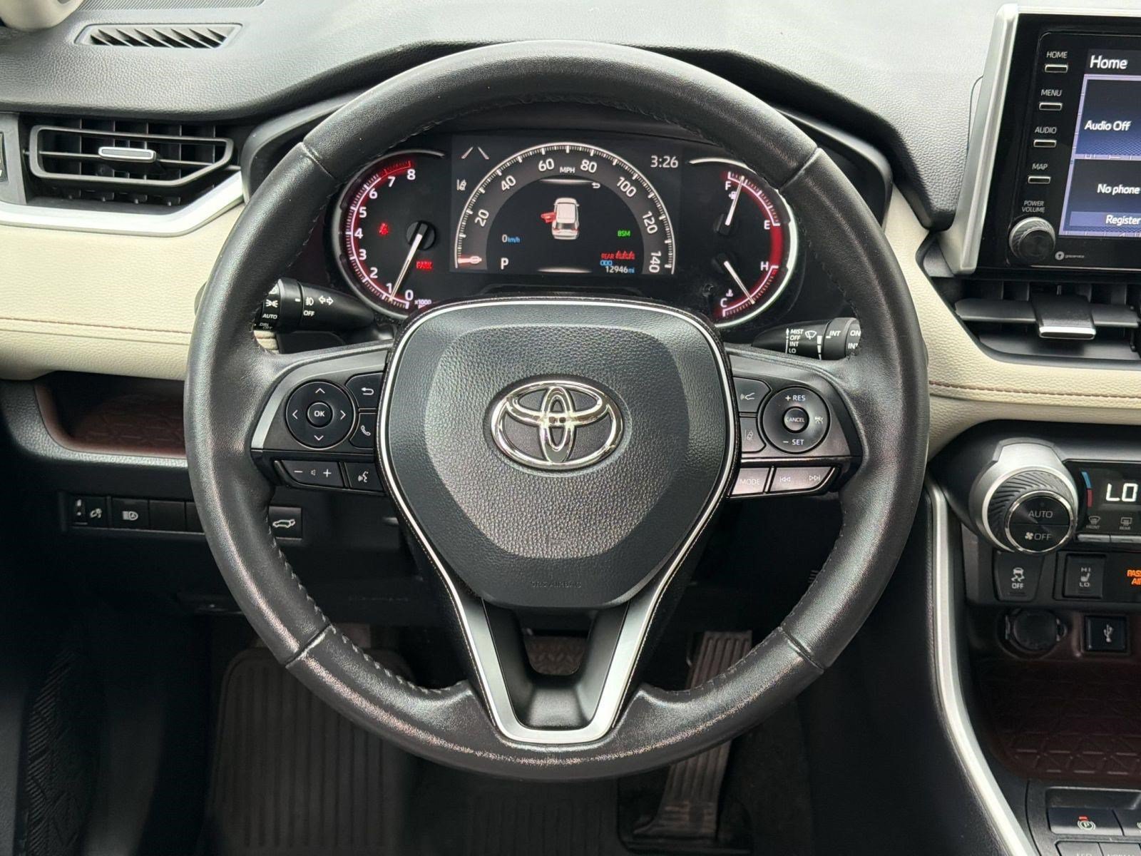 Used 2021 Toyota RAV4 Limited FWD image 11