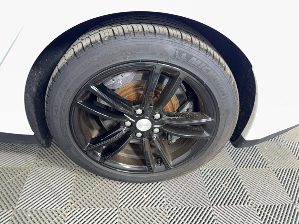 Used 2014 Tesla Model S 85 image 12