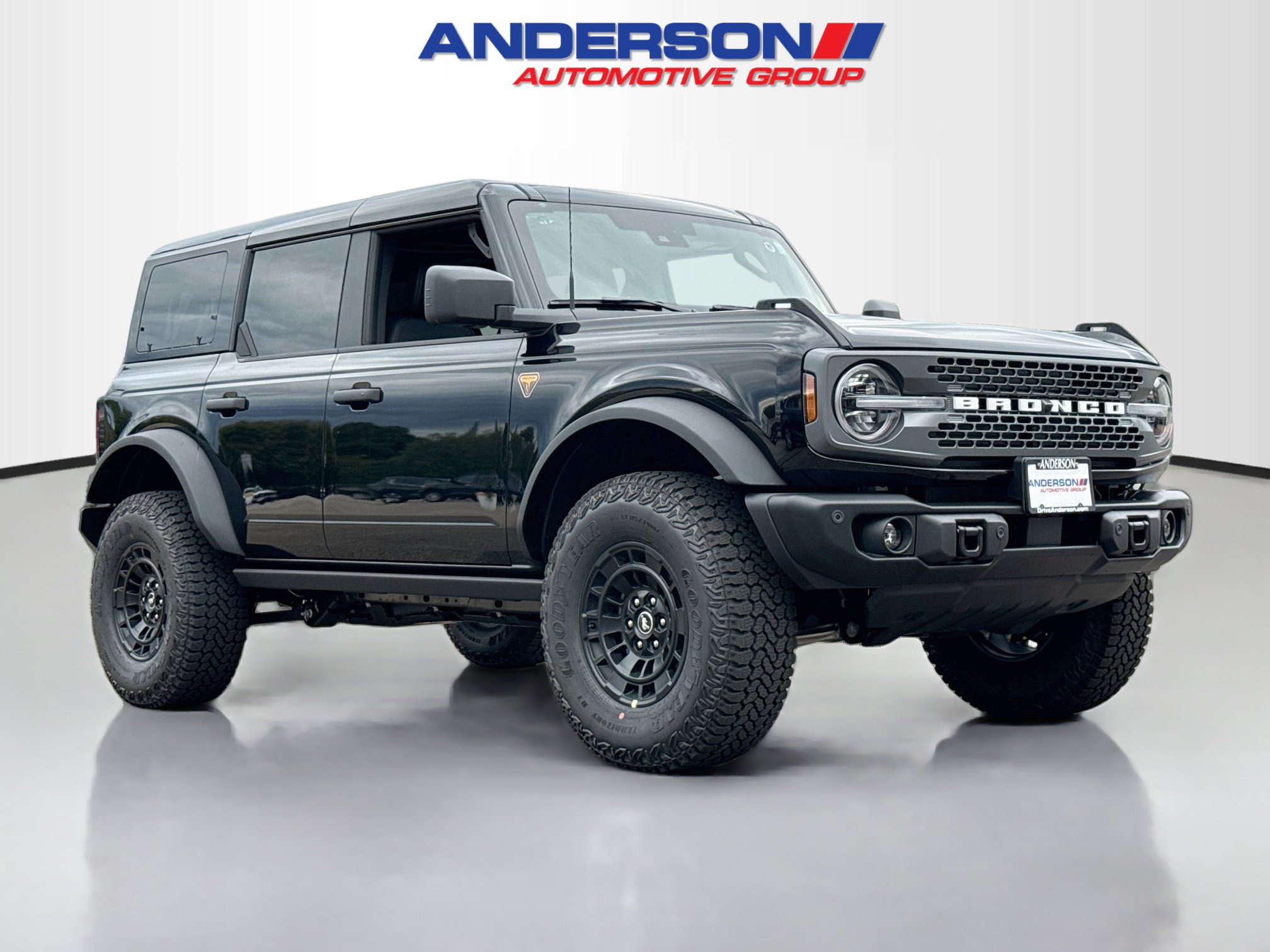 New 2026 Ford Bronco Badlands AWD/4WD image 1