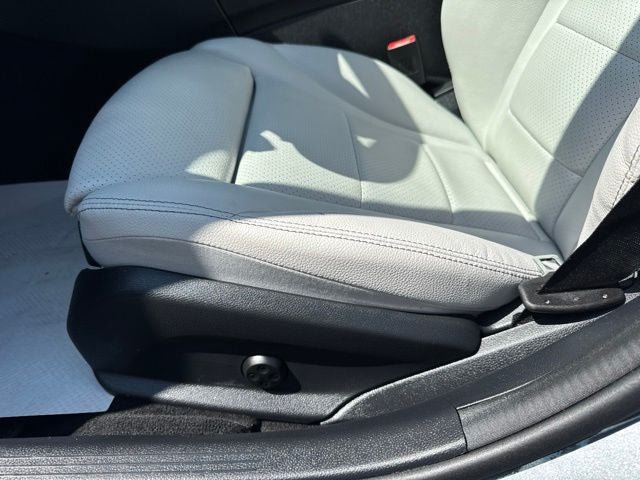 Used 2017 Mercedes-Benz C 300 4MATIC Sedan image 11