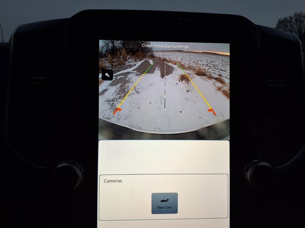 Used 2024 RAM 2500 Big Horn w/ Sport Appearance Package image 9