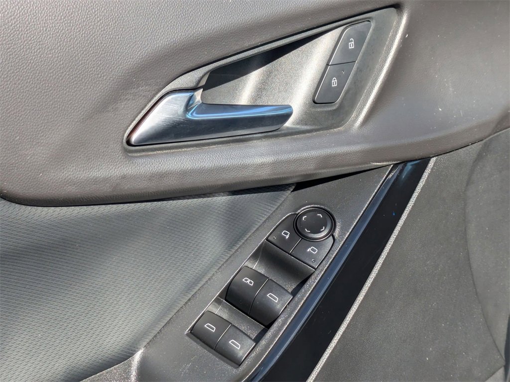 Used 2025 Chevrolet Equinox LT image 10