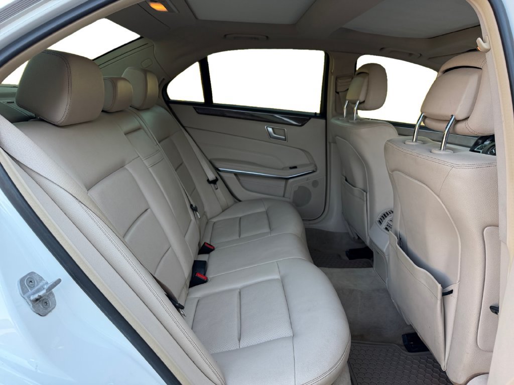 Used 2014 Mercedes-Benz E 350 4MATIC Sedan image 20