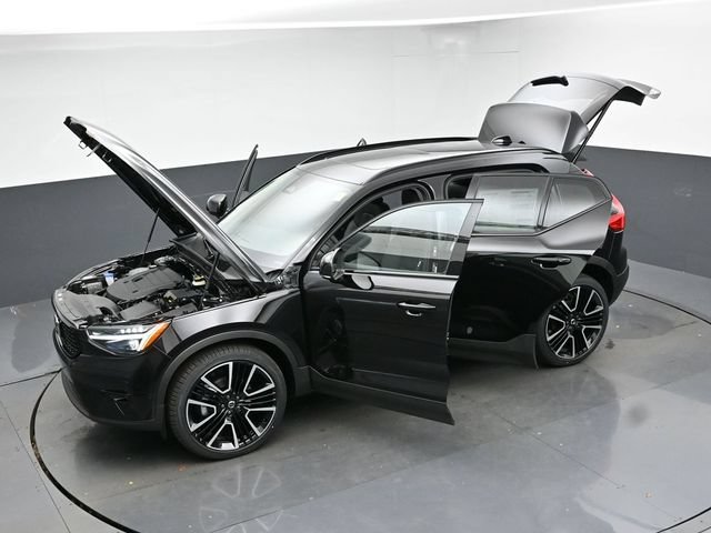 New 2026 Volvo XC40 B5 Ultra w/ Protection Package Premier AWD/4WD image 51