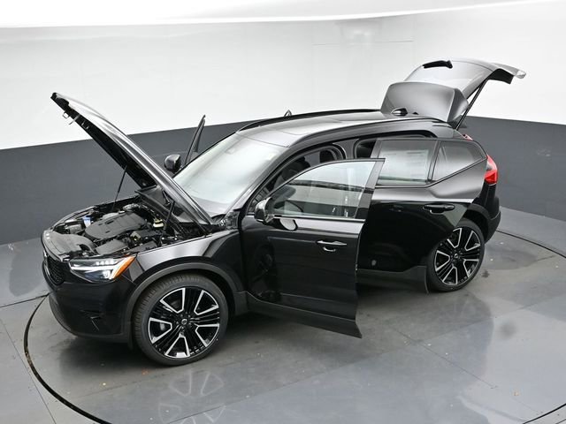 New 2026 Volvo XC40 B5 Ultra w/ Protection Package Premier image 51