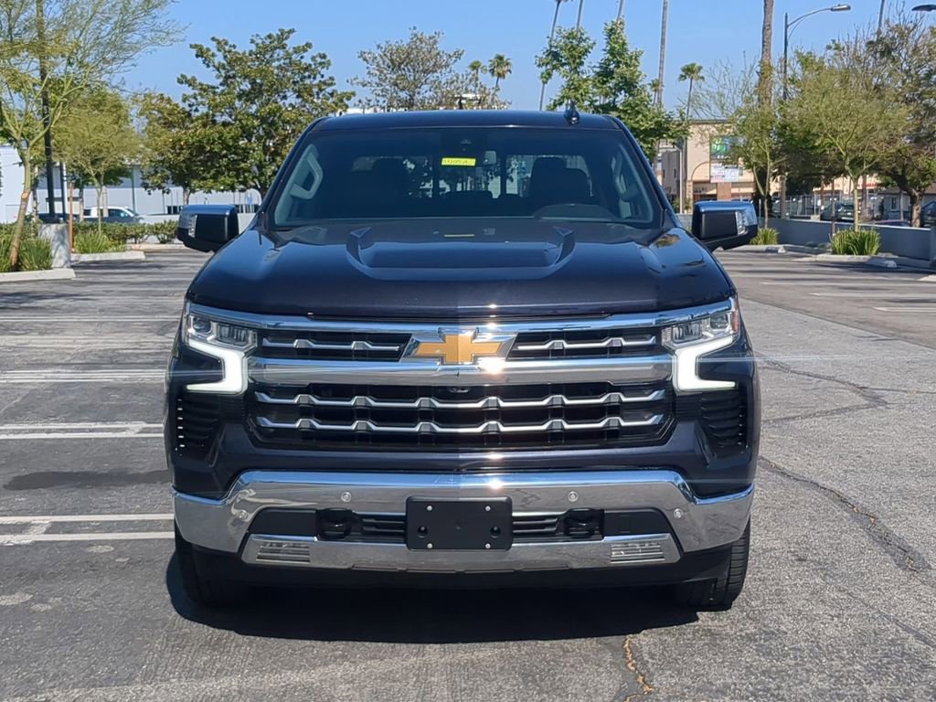 Used 2023 Chevrolet Silverado 1500 LTZ w/ LTZ Convenience Package II AWD/4WD image 11