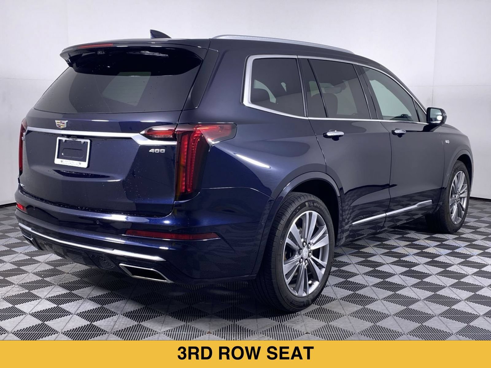 Certified 2022 Cadillac XT6 Premium Luxury w/ Technology Package AWD/4WD image 19