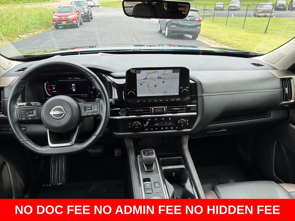 Used 2023 Nissan Pathfinder Platinum AWD/4WD image 15