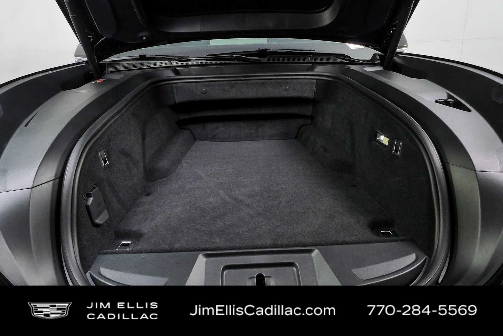 Used 2025 Cadillac Escalade IQ Luxury 2 w/ LPO, Premium Carpet Package AWD/4WD image 37