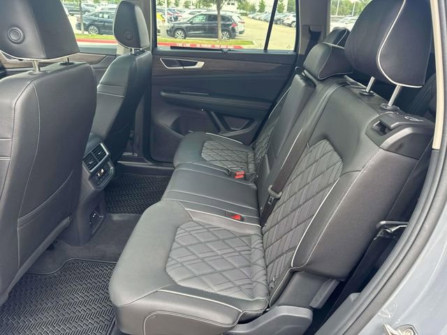 New 2026 Volkswagen Atlas SEL Premium R-Line image 18
