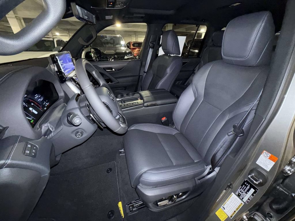 New 2026 Lexus LX 700h Luxury AWD/4WD image 2