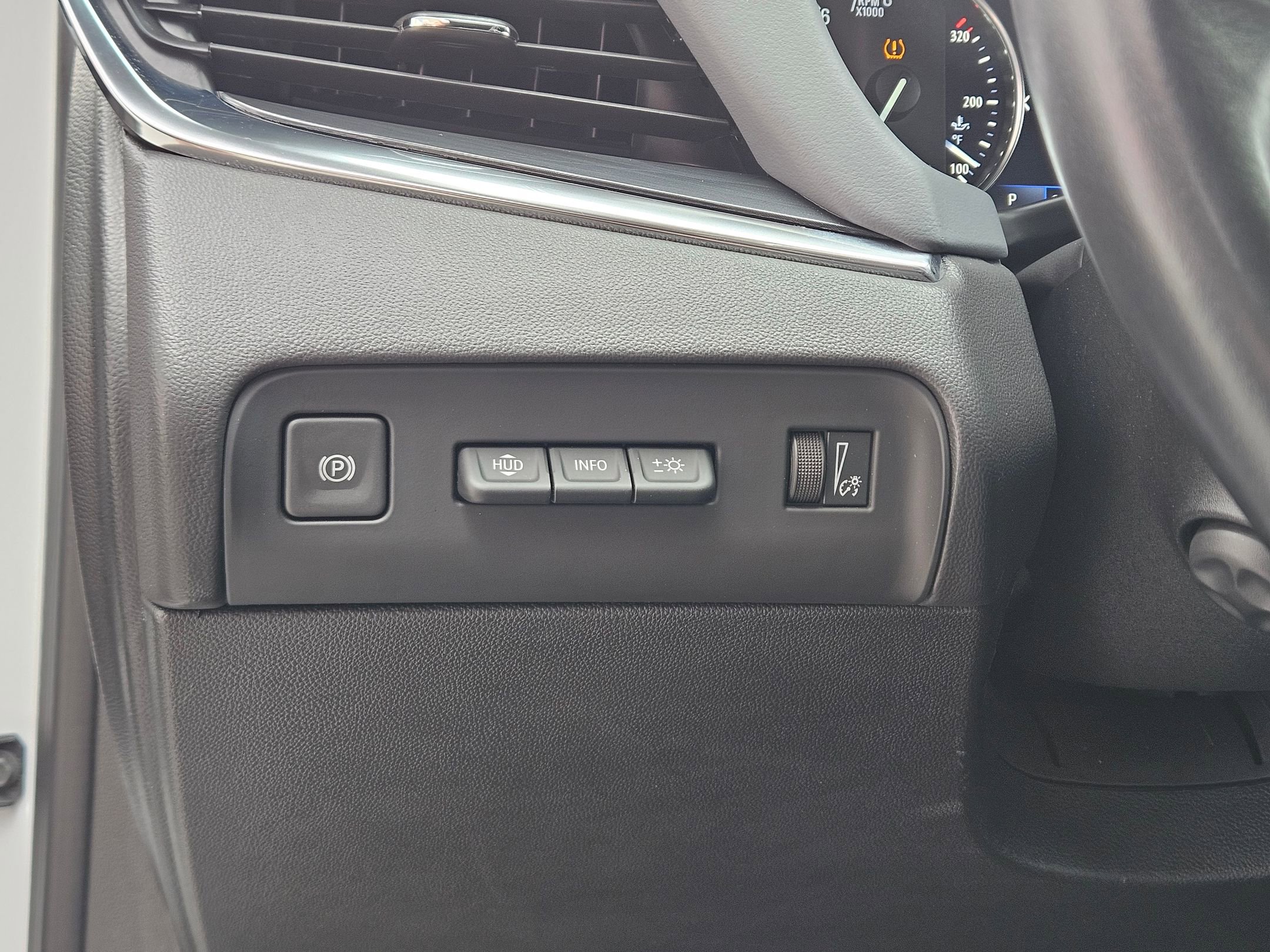 Used 2024 Buick Enclave Premium image 19