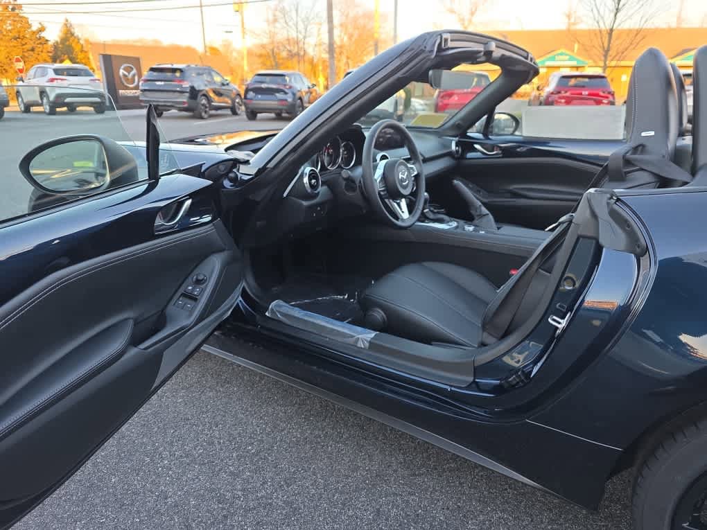 New 2025 MAZDA MX-5 Miata Grand Touring RWD image 18