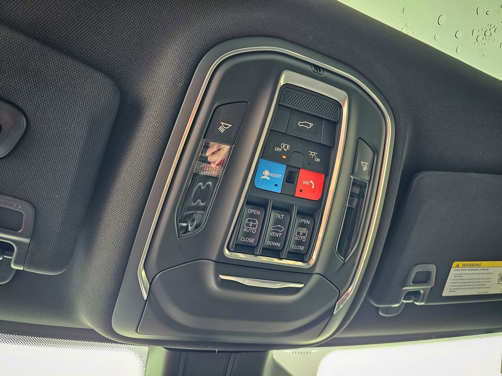 New 2025 Jeep Grand Cherokee L Limited image 32