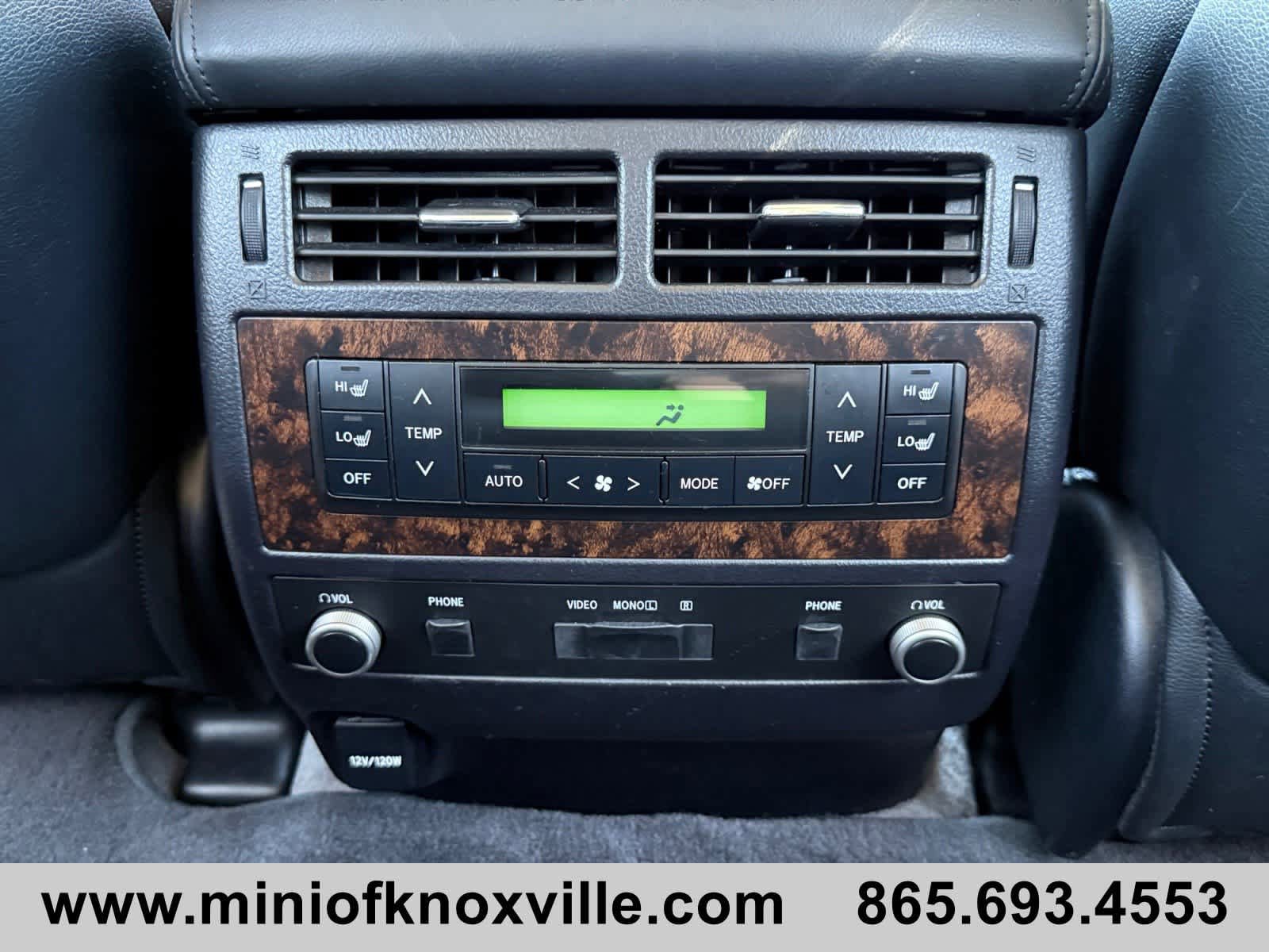 Used 2015 Toyota Land Cruiser AWD/4WD image 16