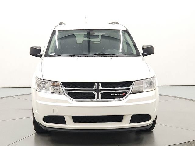 Used 2020 Dodge Journey SE FWD image 2