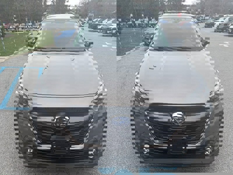 Used 2023 Subaru Outback Premium image 3