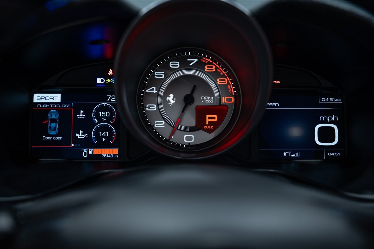 Used 2020 Ferrari Portofino RWD image 20