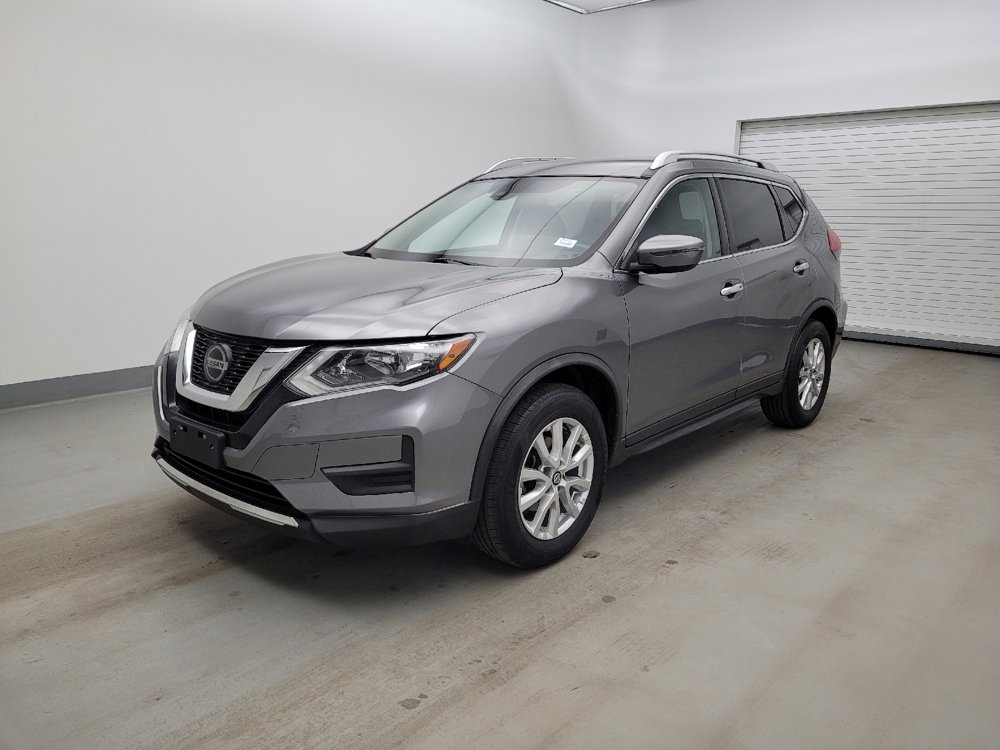 Used 2020 Nissan Rogue SV image 2