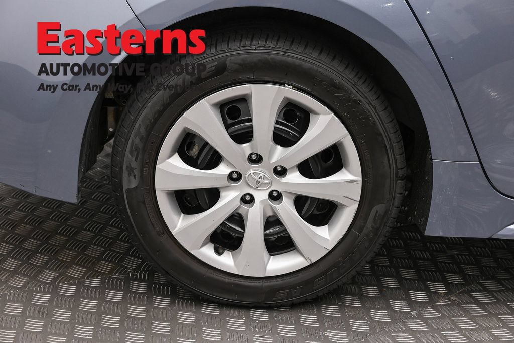 Used 2024 Toyota Corolla LE FWD image 29