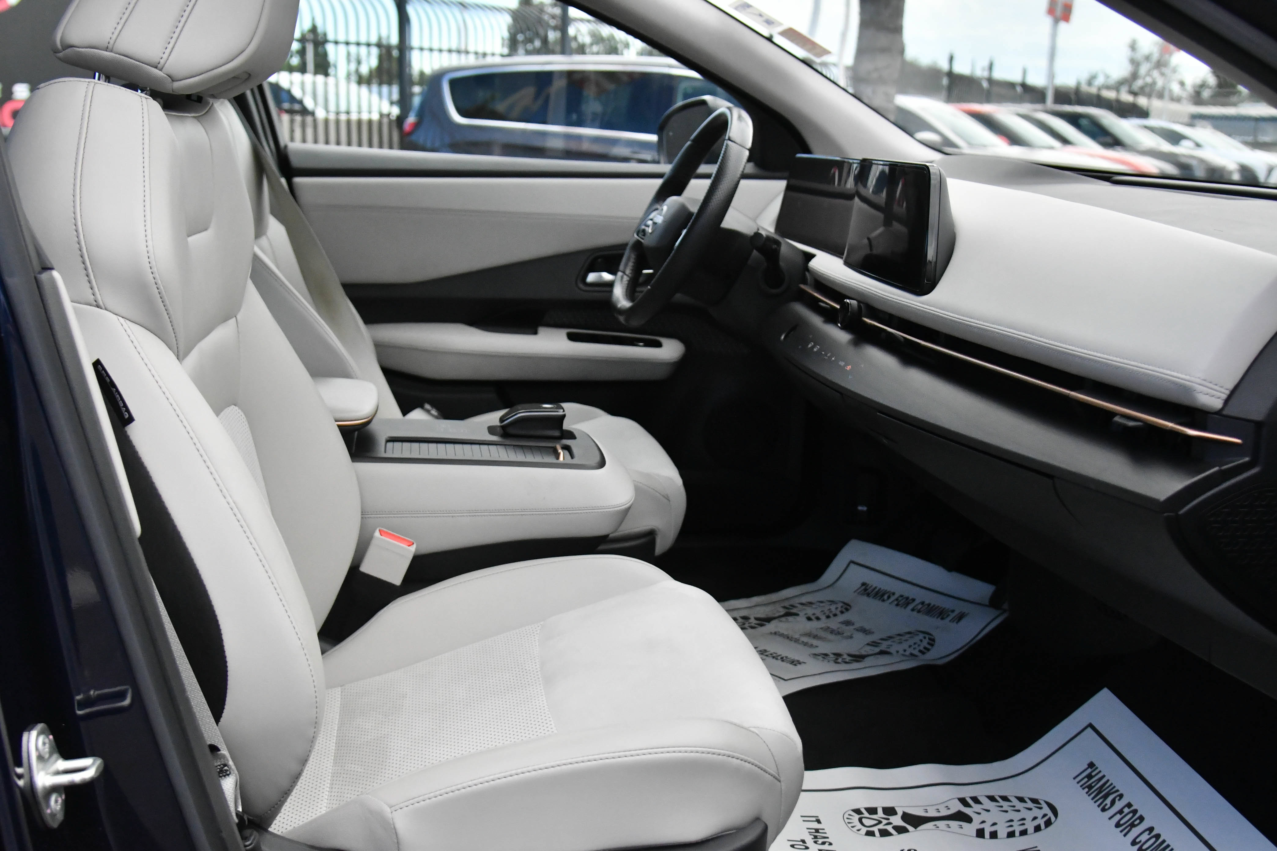 Used 2023 Nissan Ariya FWD image 49