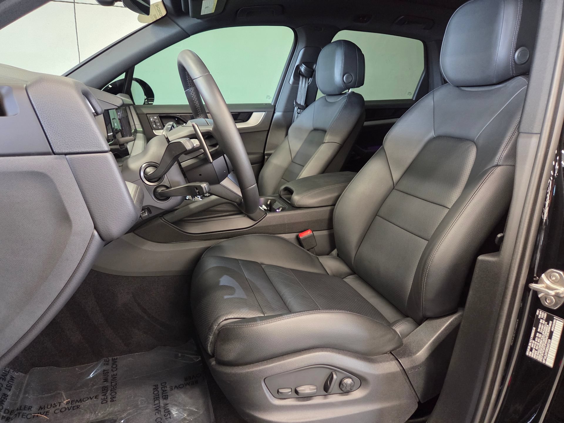 Certified 2024 Porsche Cayenne S AWD/4WD image 5