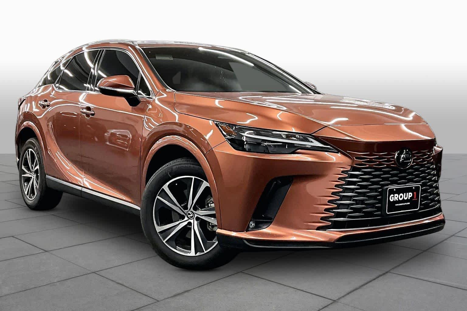 Used 2023 Lexus RX 350 Premium Plus w/ Accessory Package (K3) AWD/4WD image 3