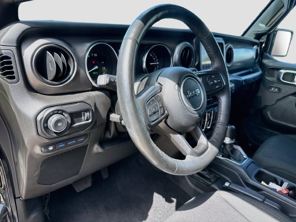 Certified 2023 Jeep Wrangler Unlimited w/ Cold Weather Group AWD/4WD image 10