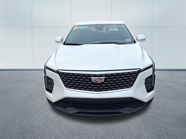 Used 2024 Cadillac XT4 Luxury AWD/4WD image 6