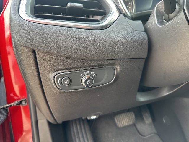 Used 2024 Chevrolet Equinox LT image 11