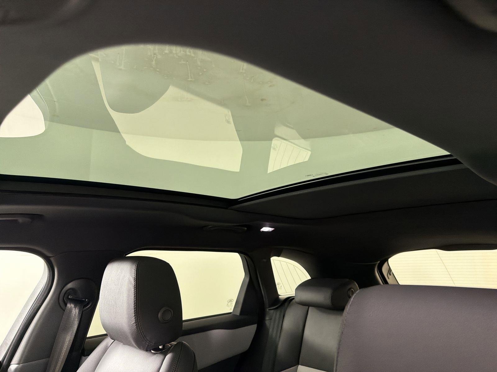 New 2026 Land Rover Range Rover Velar S image 9