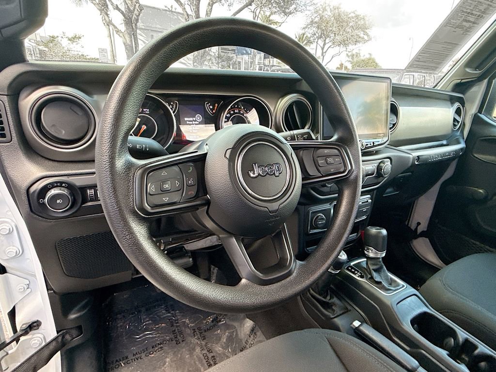 Used 2021 Jeep Wrangler Sport image 12