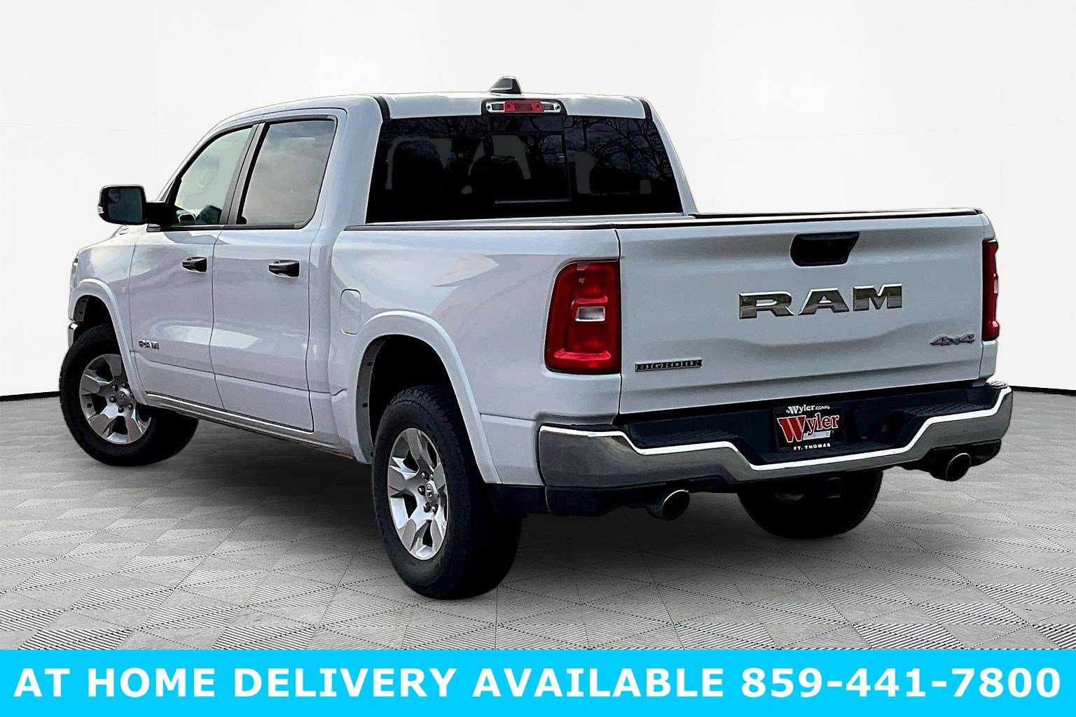 Used 2025 RAM 1500 Big Horn AWD/4WD image 4