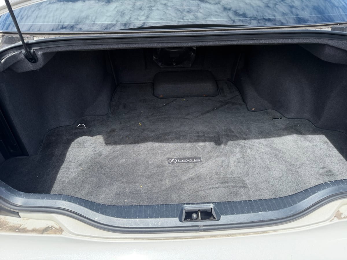 Used 2003 Lexus LS 430 RWD image 19