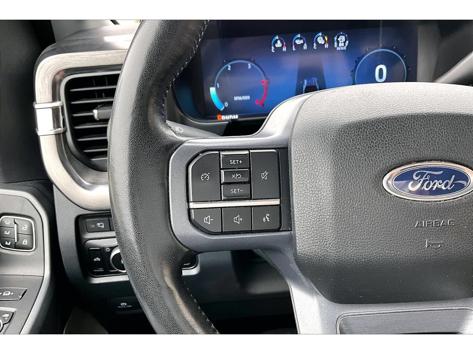 Used 2023 Ford F250 Lariat w/ Camper Package AWD/4WD image 11