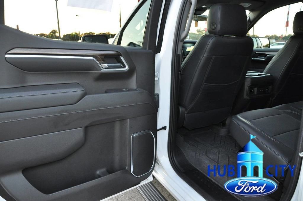 Used 2022 Chevrolet Silverado 1500 RST w/ Convenience Package II image 13