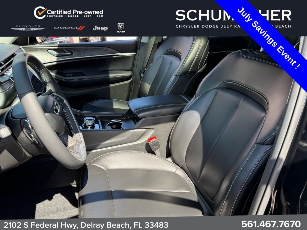 Certified 2024 Jeep Grand Cherokee Limited AWD/4WD image 11