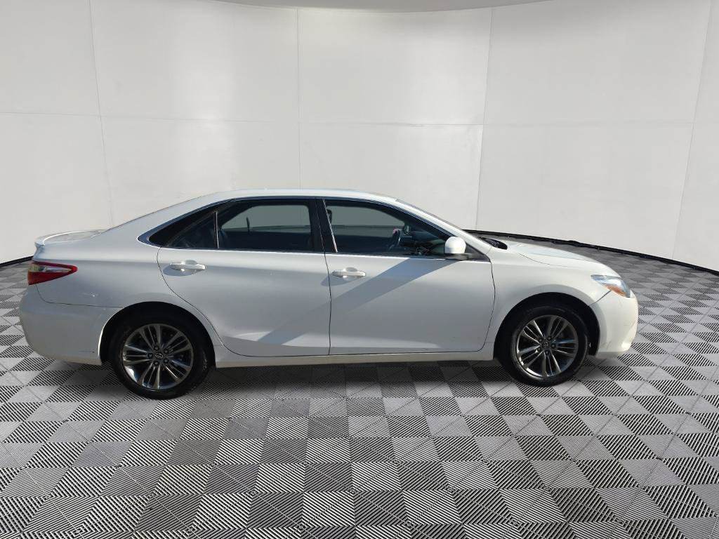 Used 2016 Toyota Camry SE FWD image 8