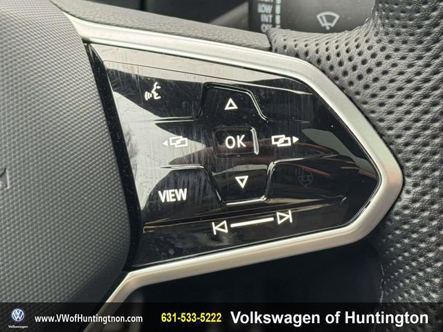 Certified 2023 Volkswagen Tiguan SE R-Line image 20