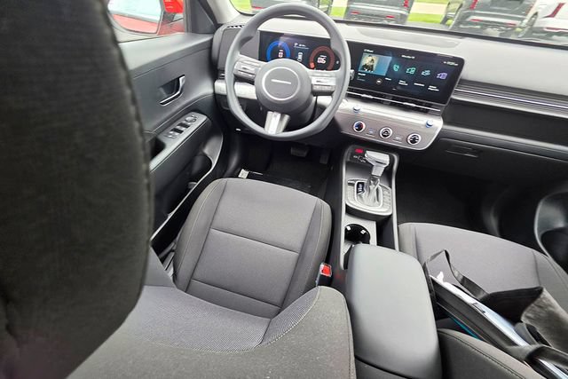 New 2026 Hyundai Kona SE FWD image 11