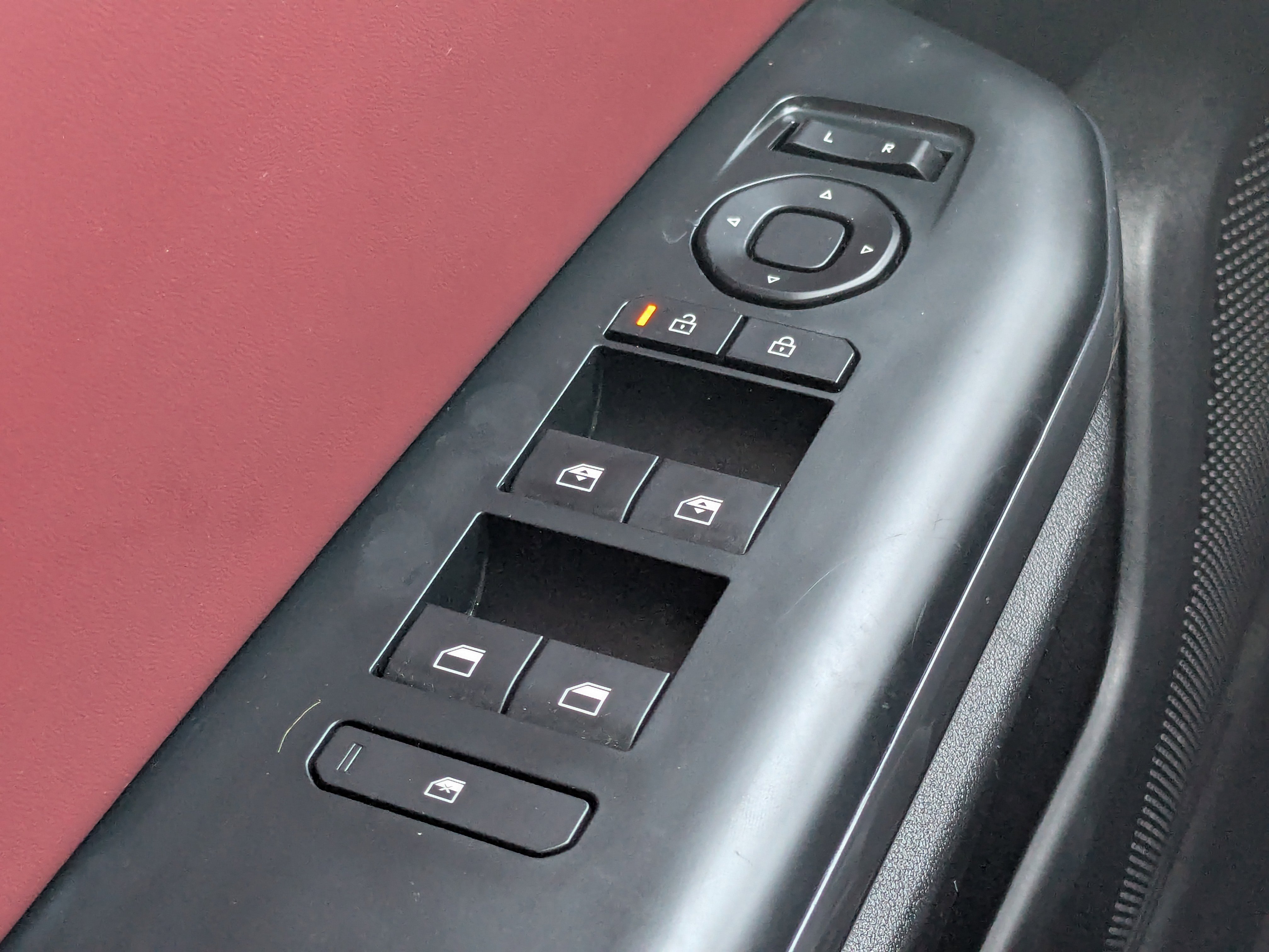 Certified 2025 Kia K4 GT-Line Turbo image 33