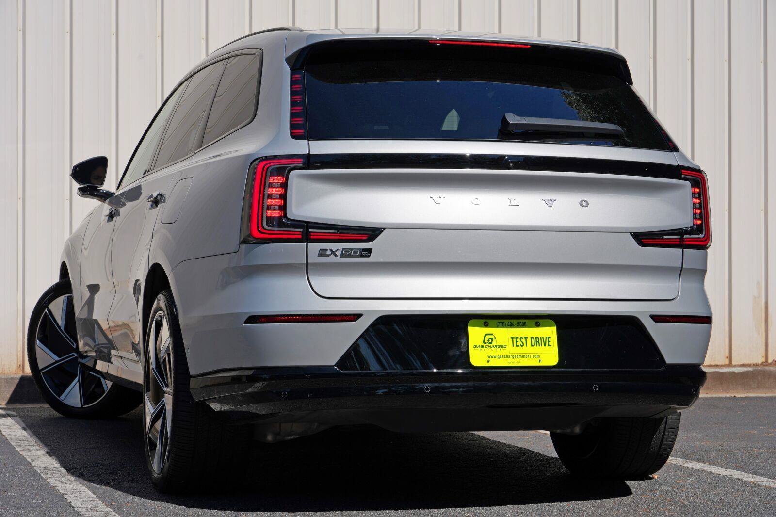 Used 2025 Volvo EX90 Ultra AWD/4WD image 5