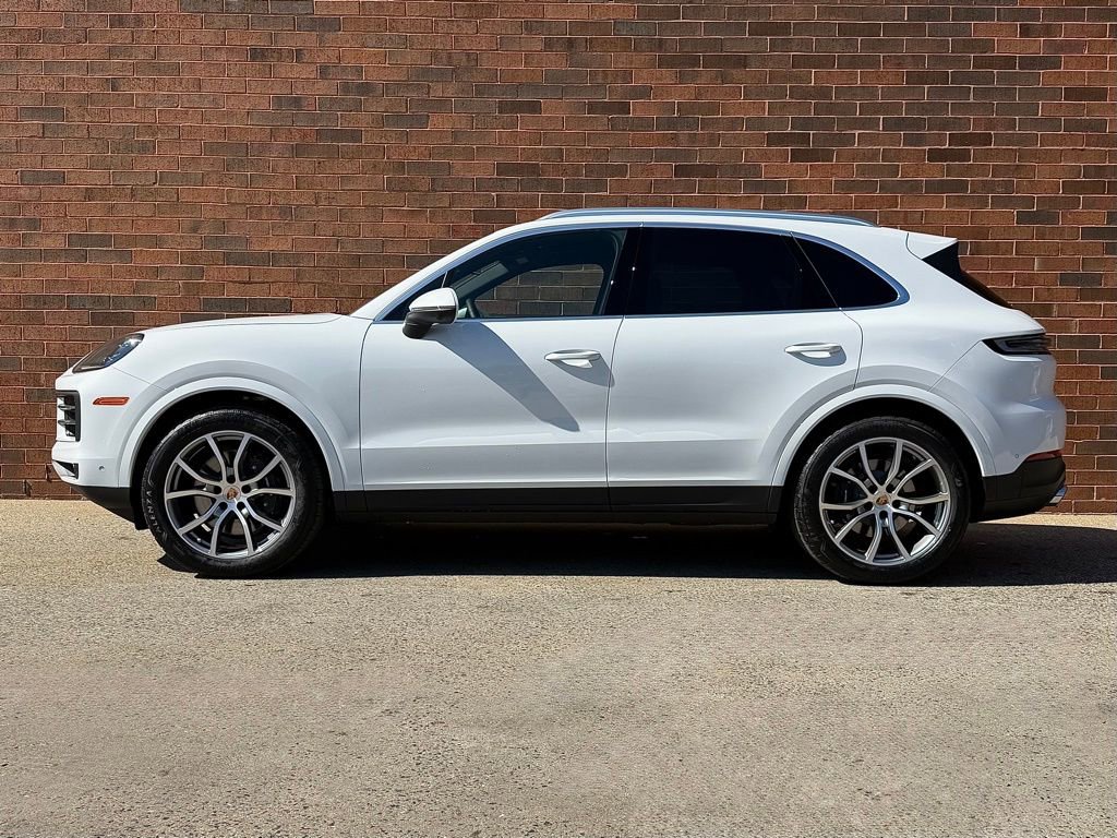 New 2026 Porsche Cayenne image 2