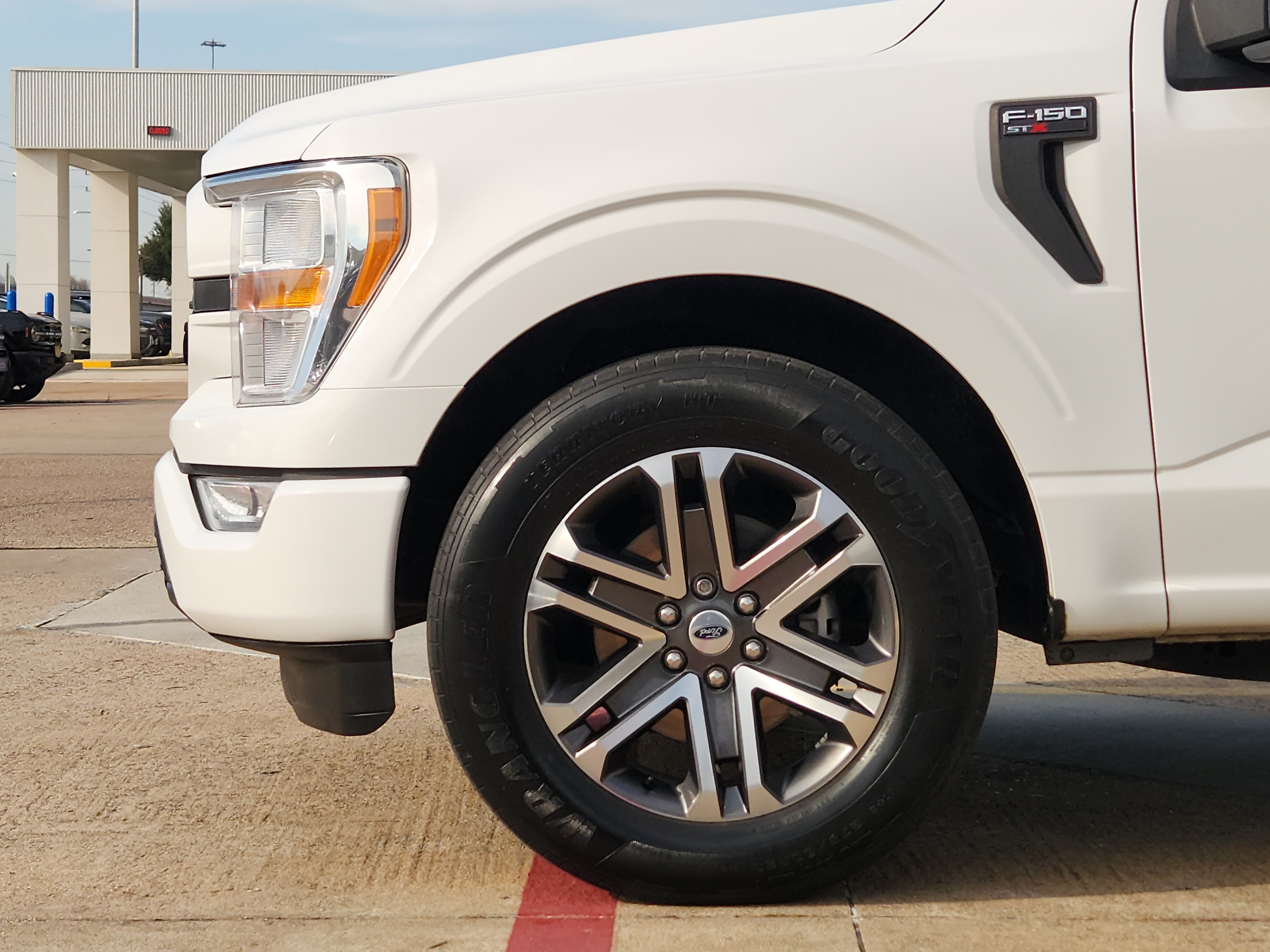 Certified 2022 Ford F150 XL w/ STX Appearance Package RWD image 5
